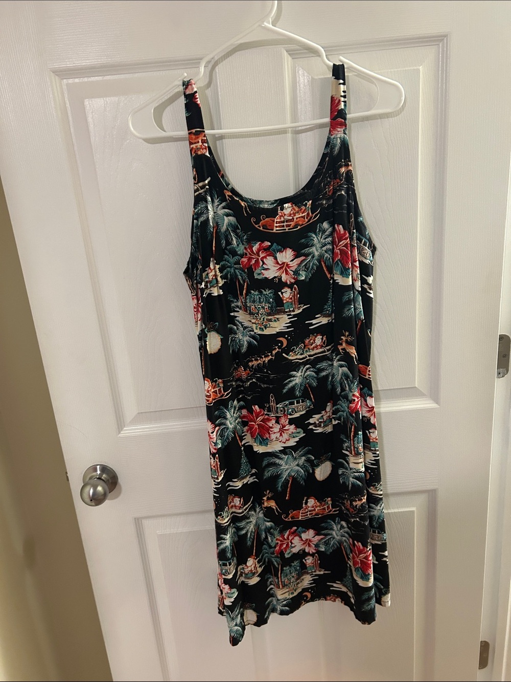 Sleeveless Black Tropical Christmas Print Women's Dress